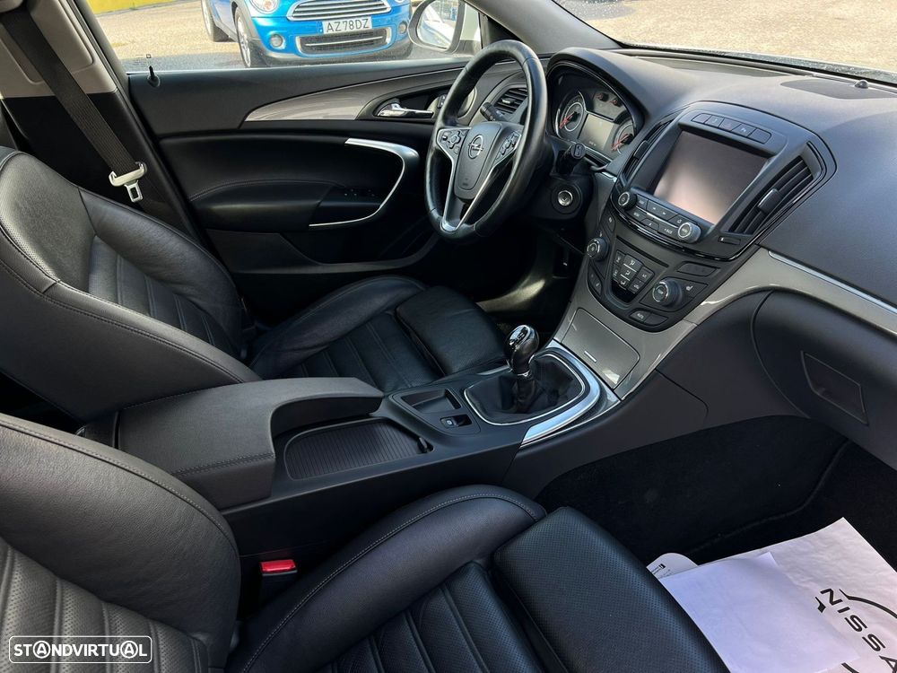 Opel Insignia Sports Tourer - 15