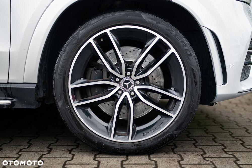 Mercedes-Benz GLE - 39