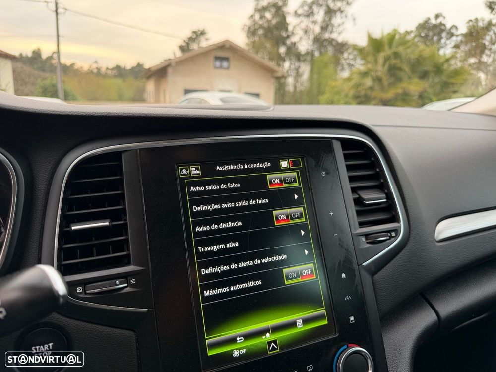 Renault Mégane Sport Tourer 1.5 Blue dCi Intens EDC - 13