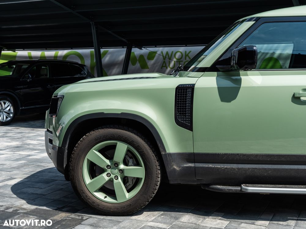 Land Rover Defender 110 3.0 P400 MHEV - 9