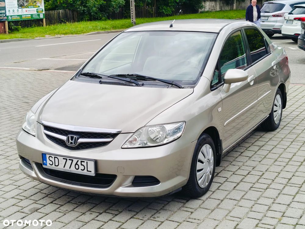 Honda City 1.4 Comfort - 12