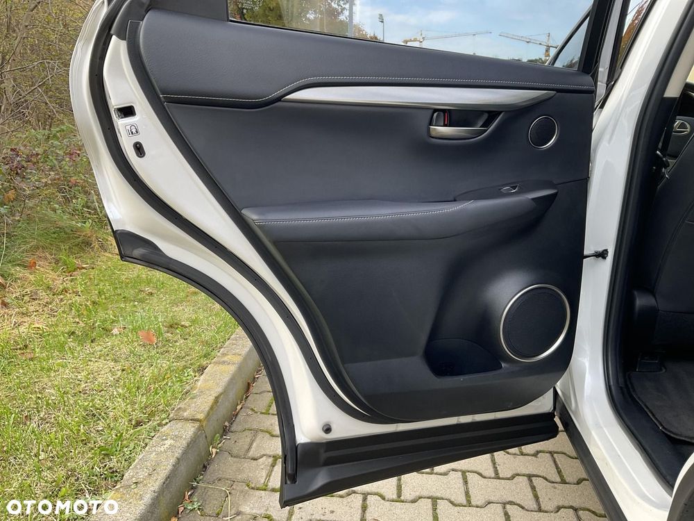 Lexus NX 300 Comfort AWD - 30