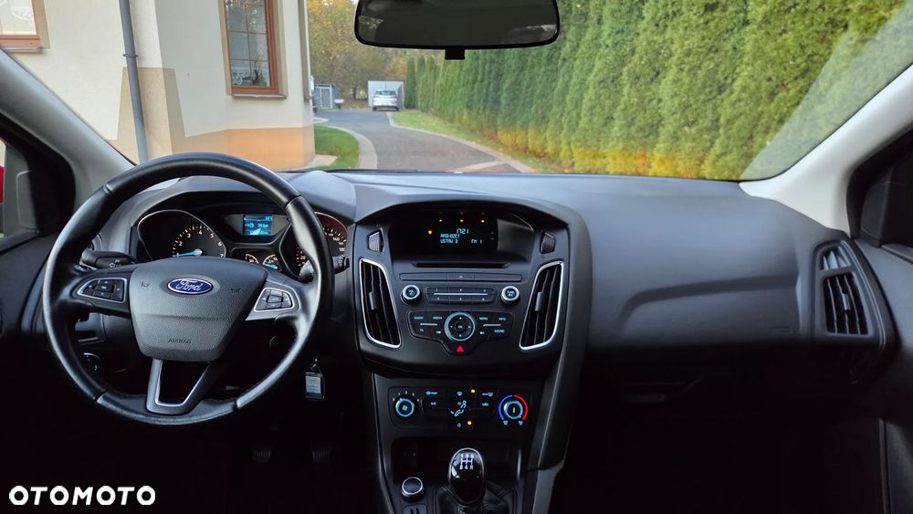 Ford Focus 1.6 Trend - 15