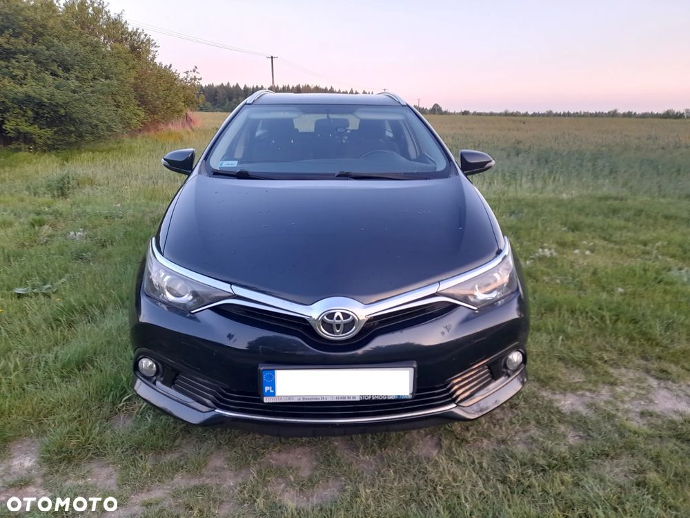 Toyota Auris 1.6 Premium MS - 2
