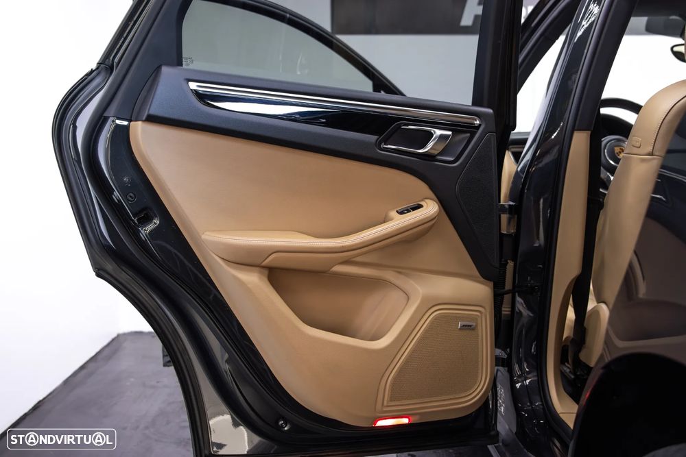 Porsche Macan S - 13