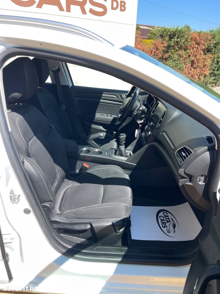 Renault Megane ENERGY TCe 130 INTENS - 22