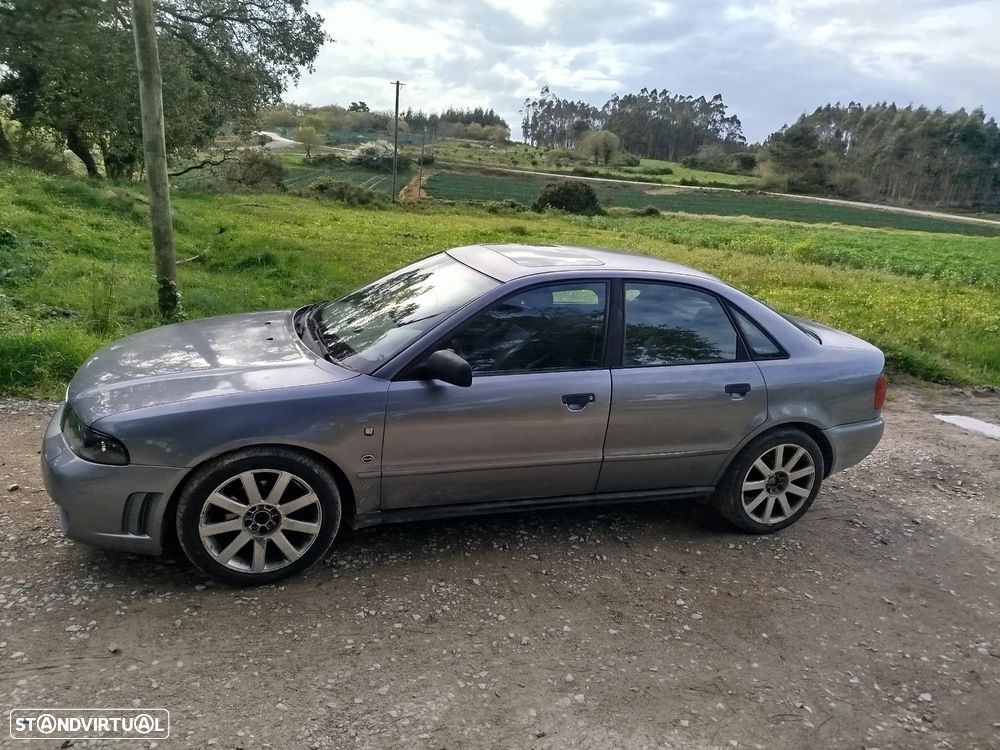 Audi A4 1.9 TDI Attraction - 2