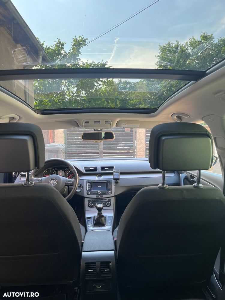 Volkswagen Passat - 5