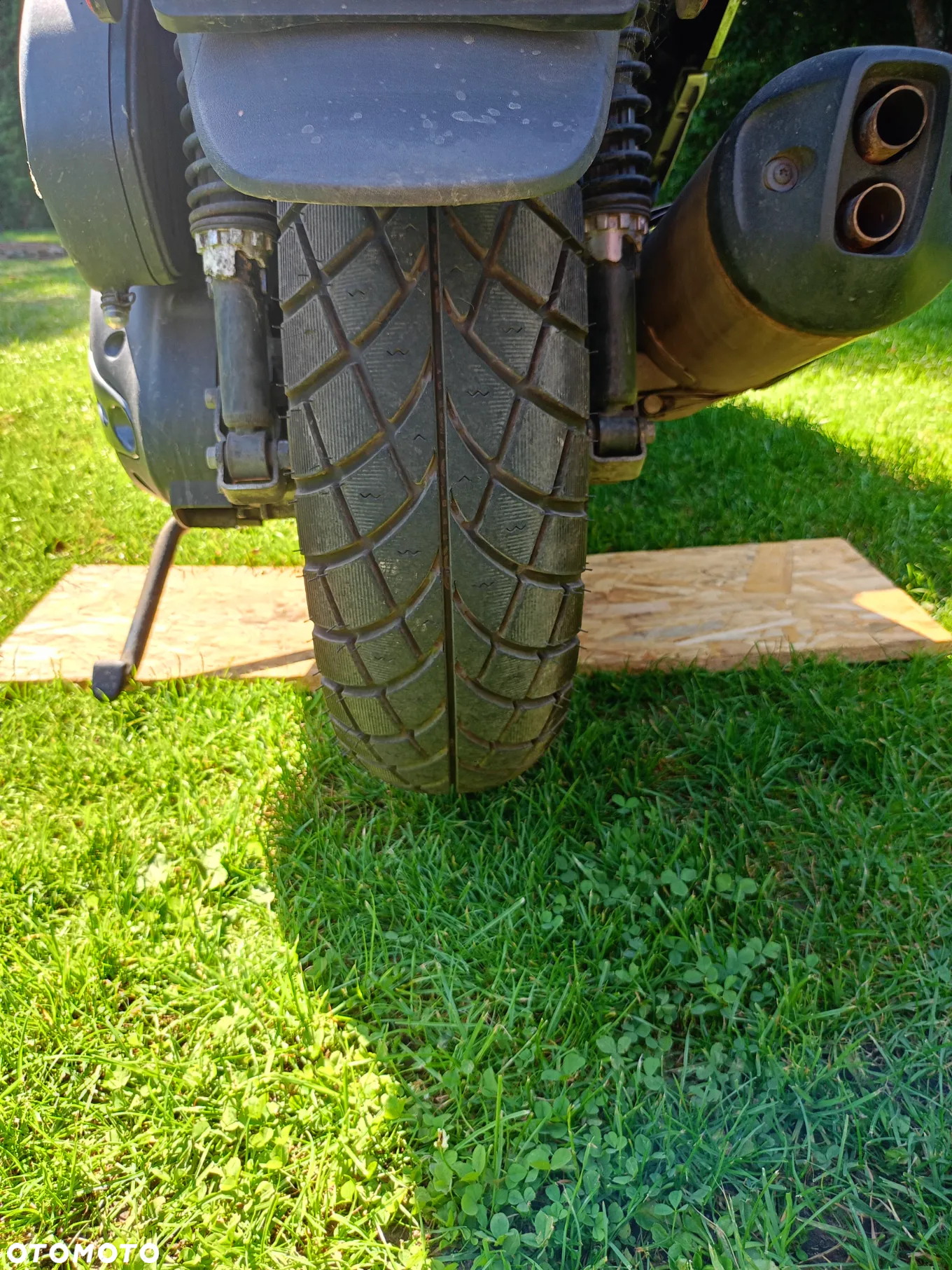 Piaggio MP-3 - 8