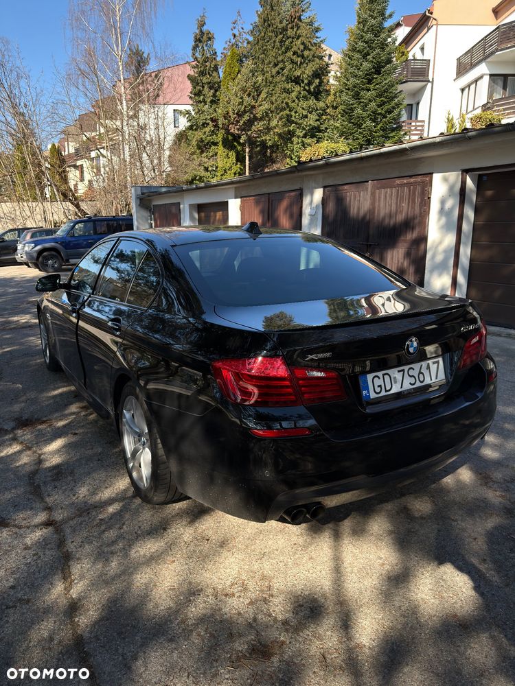 BMW Seria 5 530d xDrive - 11