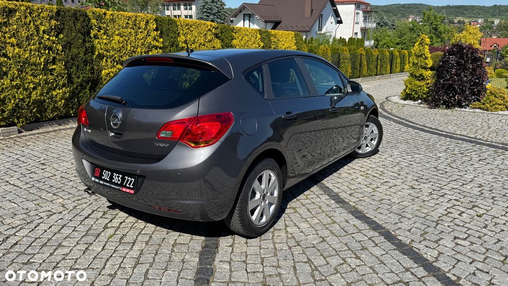 Opel Astra - 11