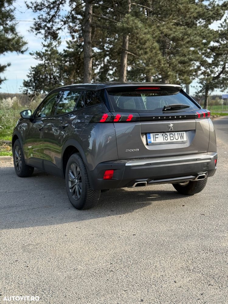 Peugeot 2008 PureTech 130 EAT8 Allure - 5