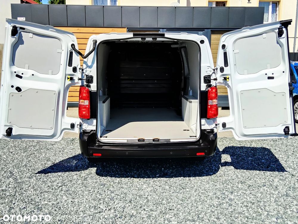 Opel Vivaro - 28