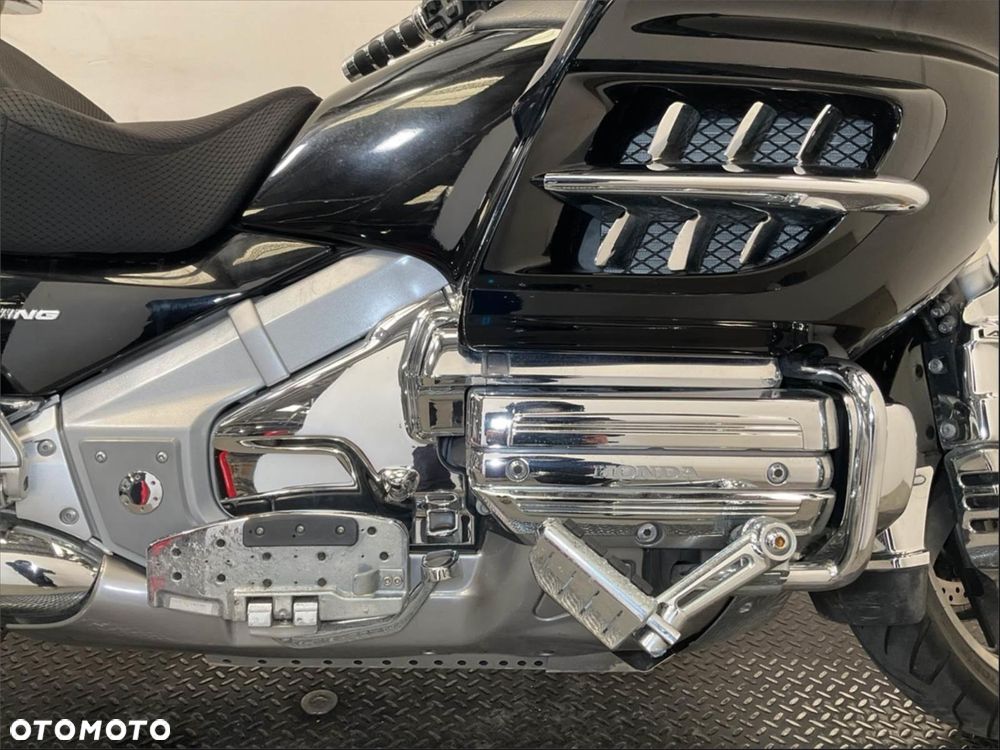 Honda GL - 6