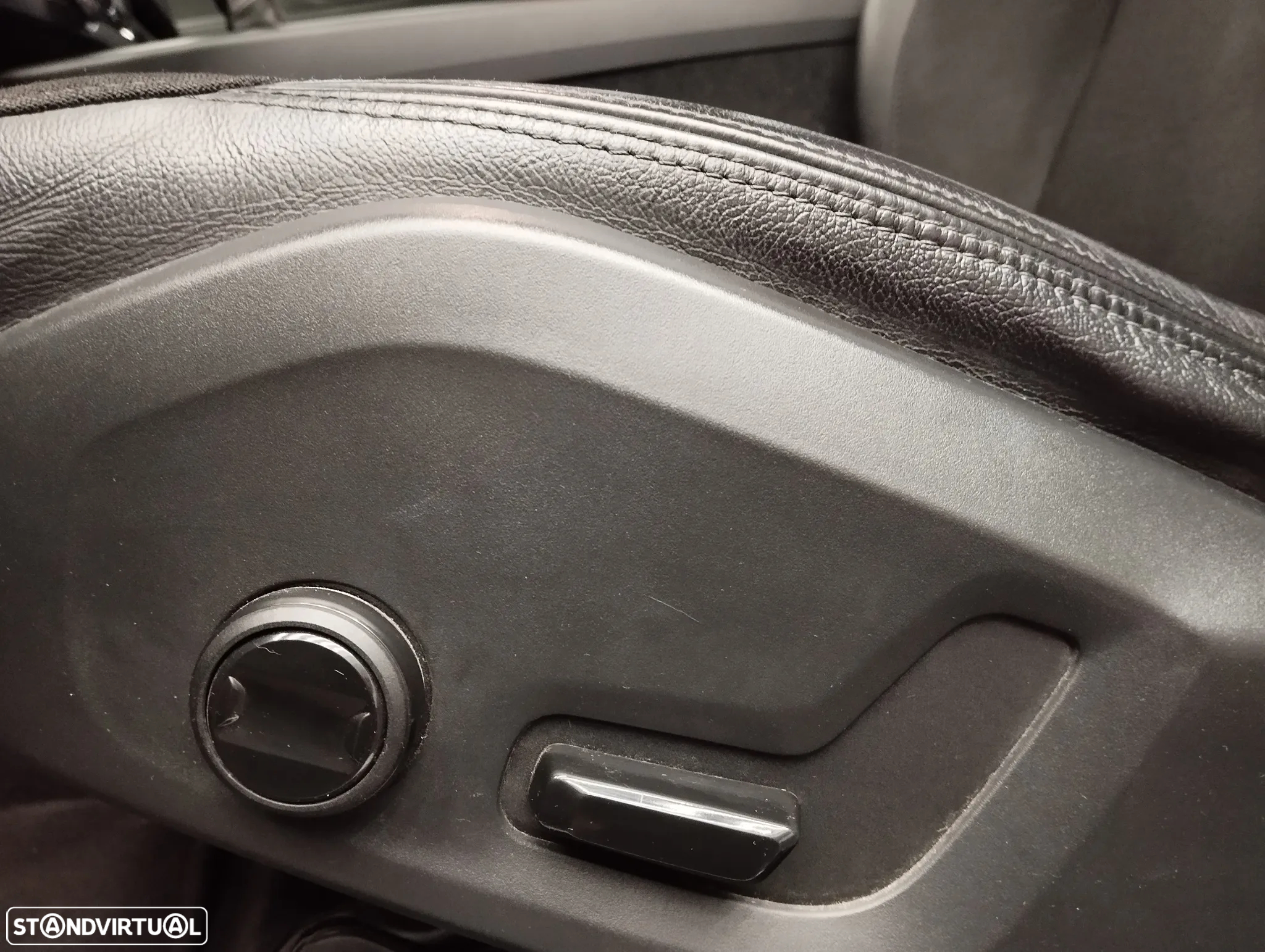 Volvo XC 60 2.0 D4 Momentum Plus Geartronic - 18