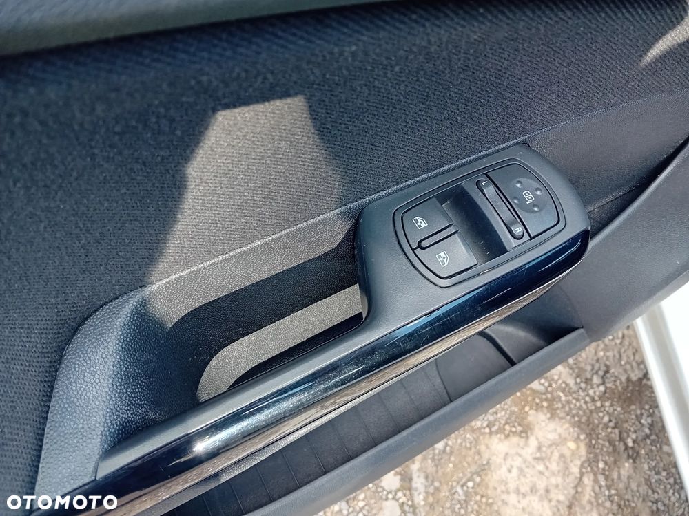 Opel Corsa 1.4 16V EcoFLEX Start-Stop Color Stripes - 15