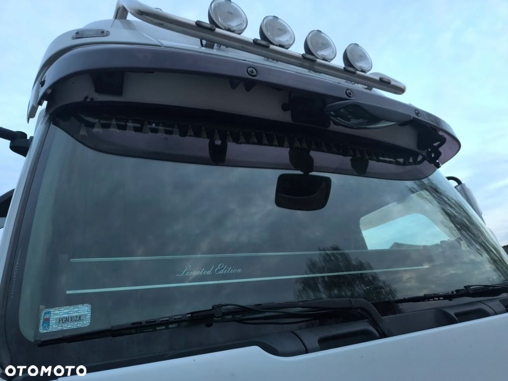 Renault Premium 440dxi - 10