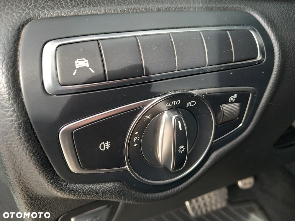 Mercedes-Benz Klasa V 250 (BlueTEC) d extralang 7G-TRONIC Avantgarde Edition - 25