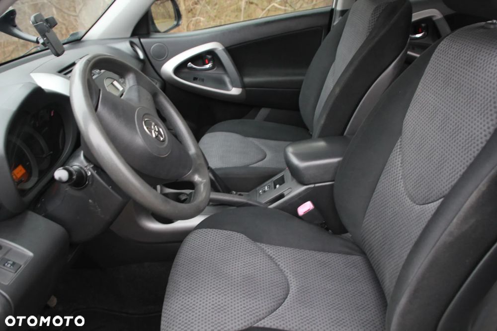 Toyota RAV4 2.0 VVT-i Luna - 12