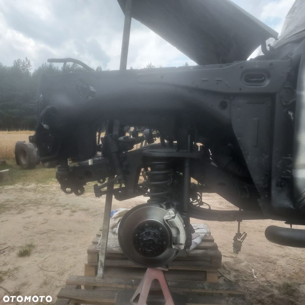 Nissan Patrol - 22