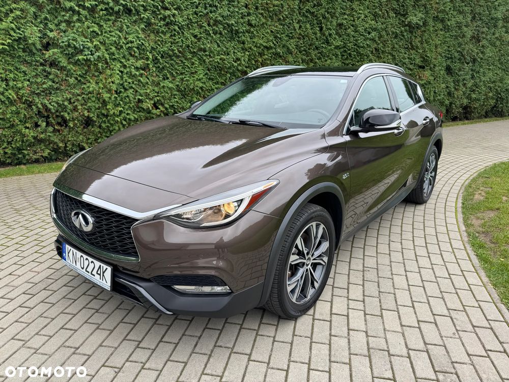 Infiniti QX30 2.0t Luxe Tech AWD 7DCT