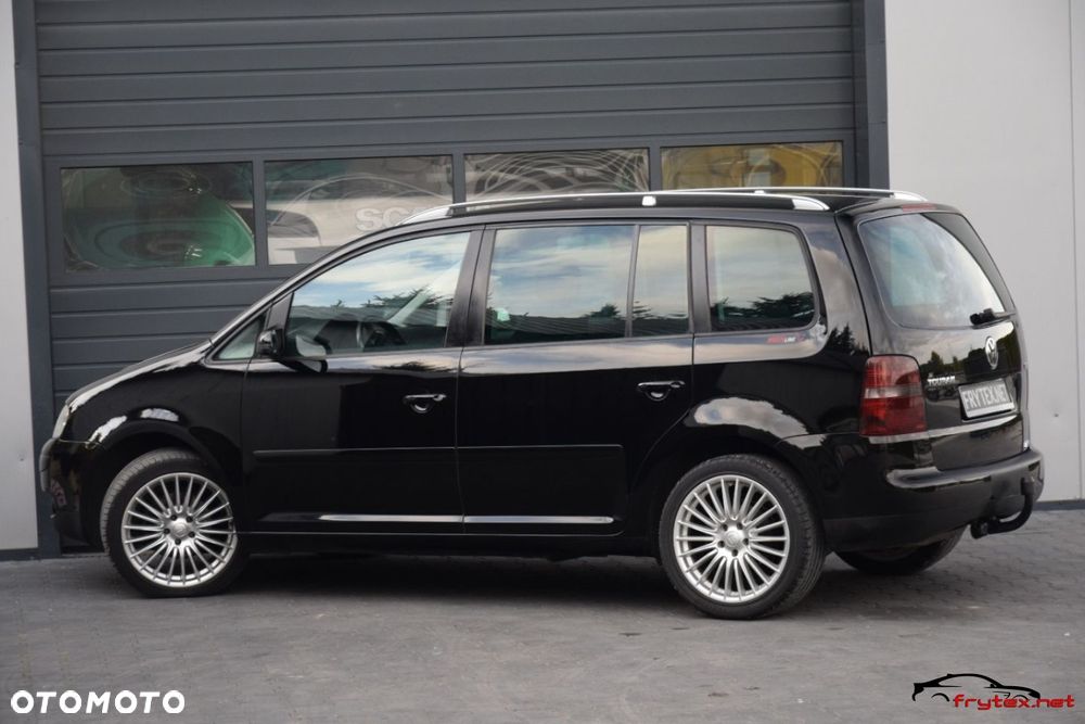 Volkswagen Touran - 14