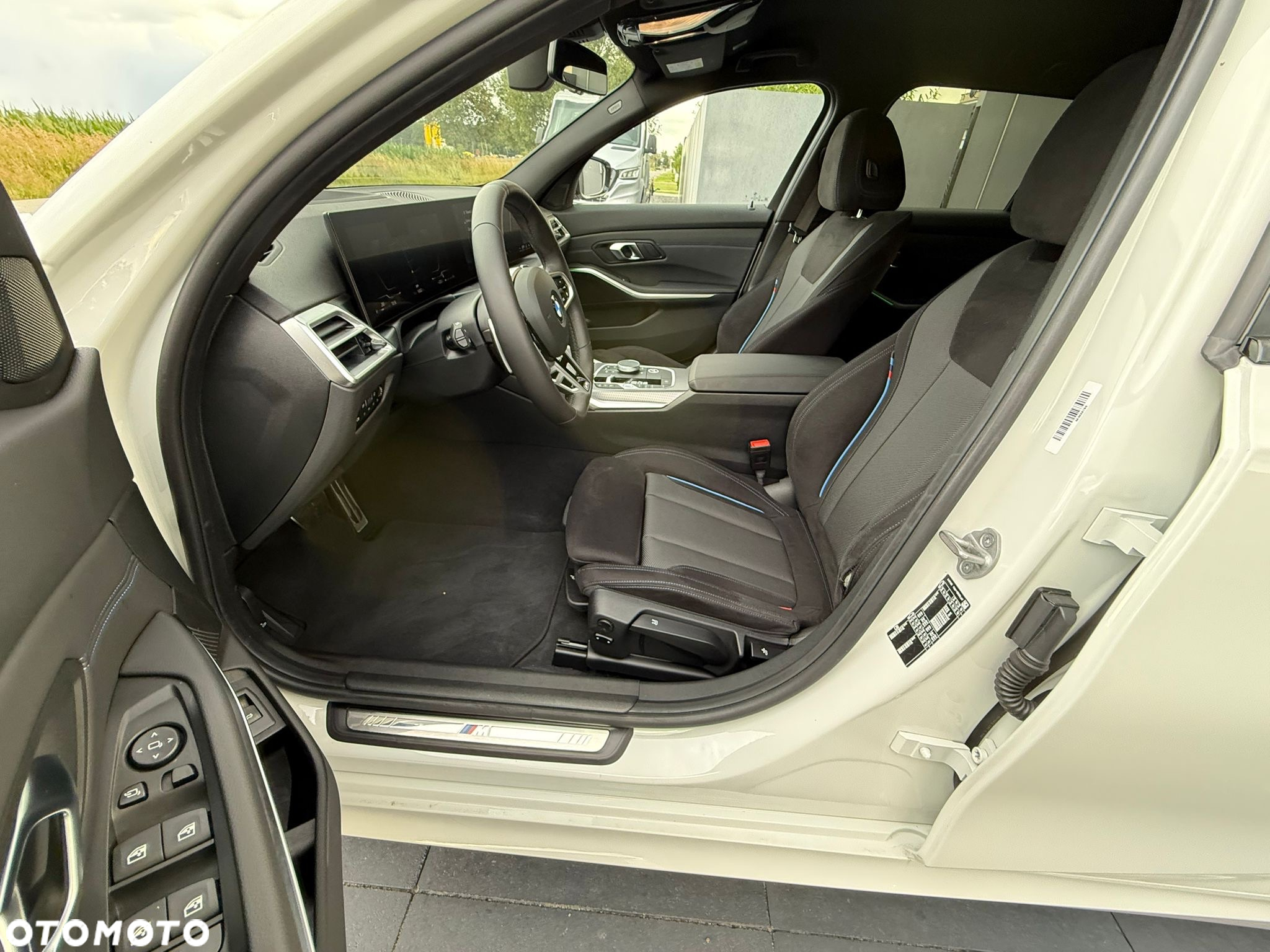 BMW Seria 3 320d Touring M Sport - 32