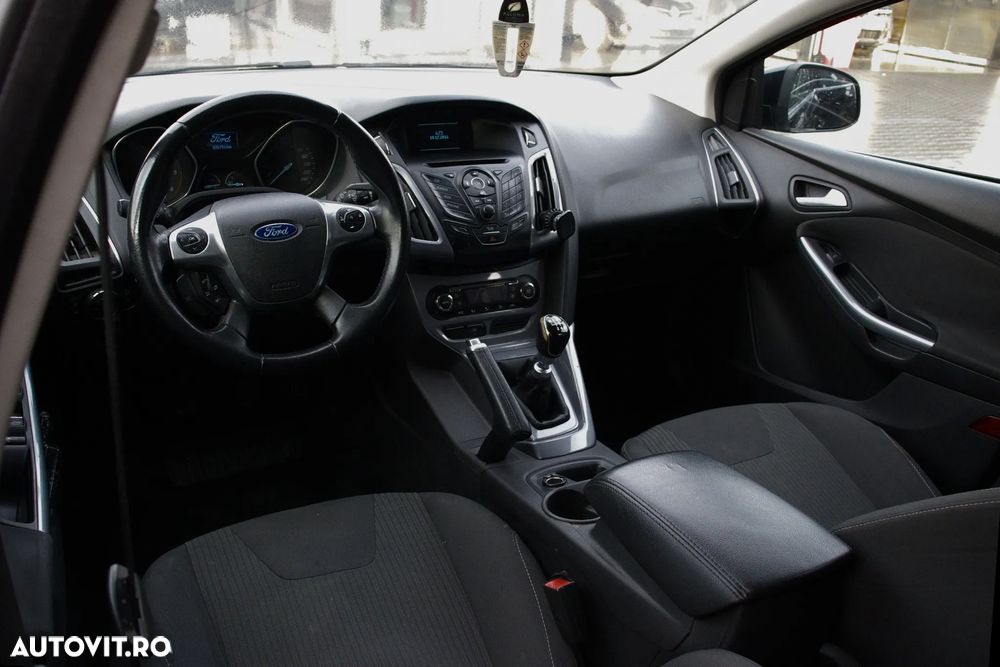 Ford Focus 1.6 TDCI DPF Trend - 10