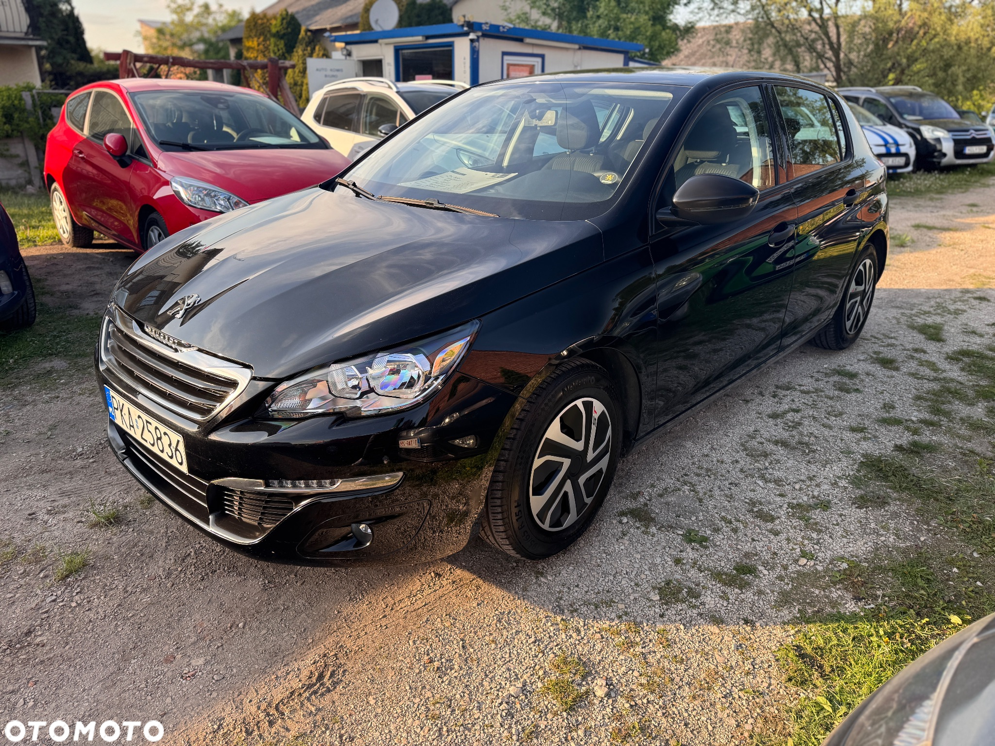 Peugeot 308 1.2 PureTech Access EU6 - 15