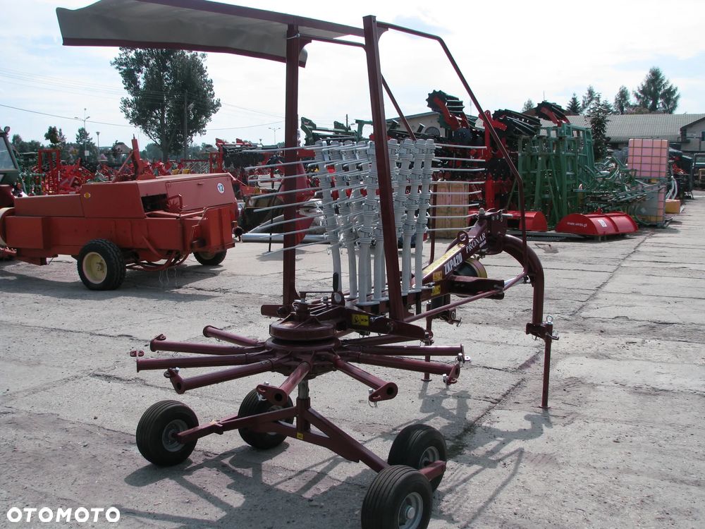 Pronar Zgrabiarka karuzelowa jednowirnikowa 3,2m 3,5m 3,6m 4,2m / Kowalski ZK36 Z586, ZK42 Z586/1, Euro-Masz ZG-350, Promar Z230 , Mesko-Rol&Ursus ZK-320 ZK-420 Z-275 , Pronar, ZKP-420 - 4