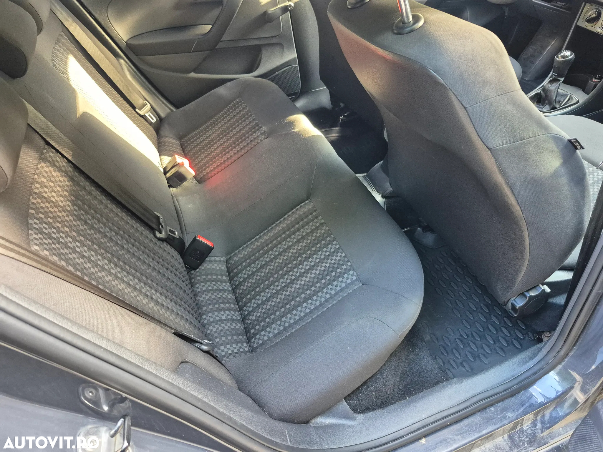 Volkswagen Polo - 9