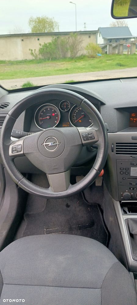Opel Astra - 11
