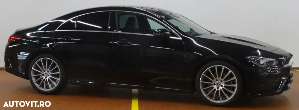 Mercedes-Benz CLA 220 Shooting Brake 7G-DCT AMG Line - 1