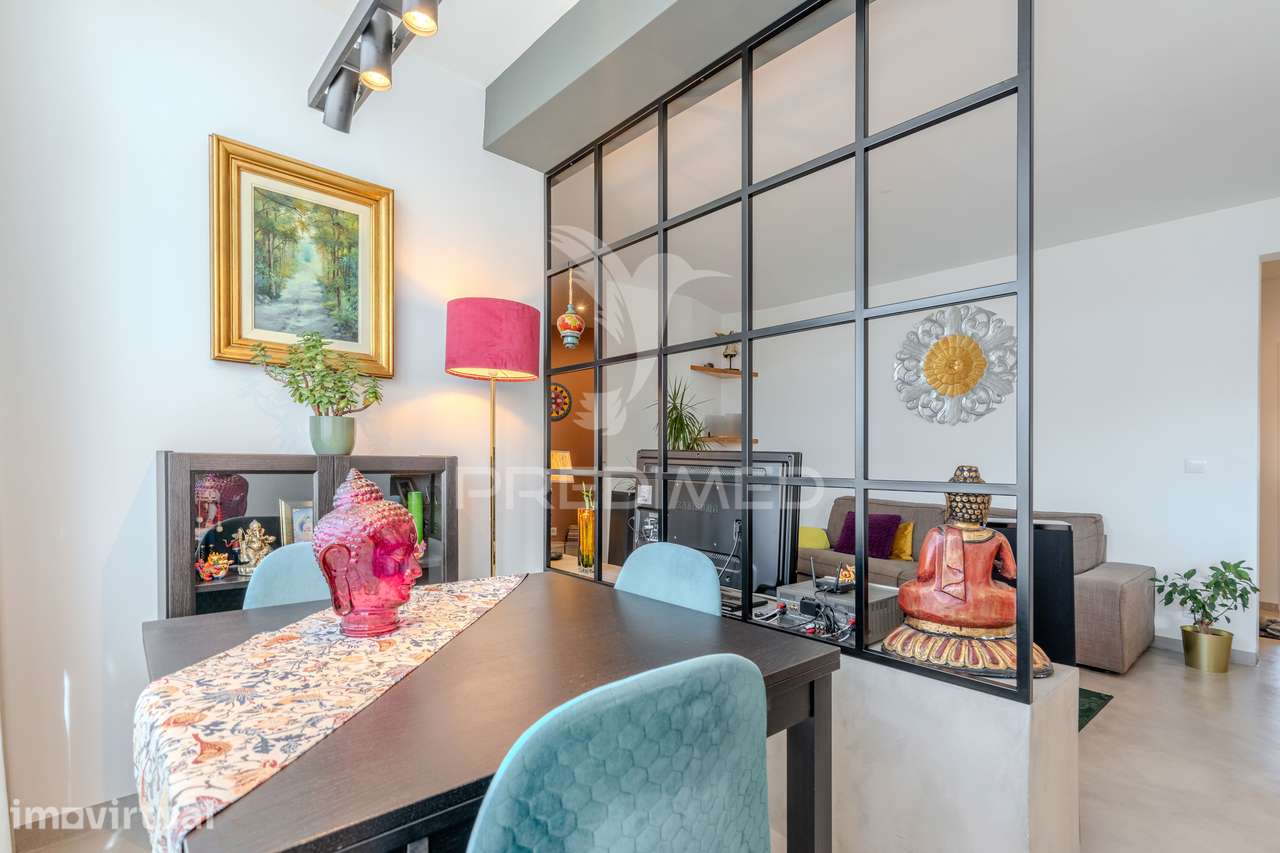 Excelente Apartamento T2 +1 Totalmente Renovado em Carnaxide - Grande imagem: 4/30