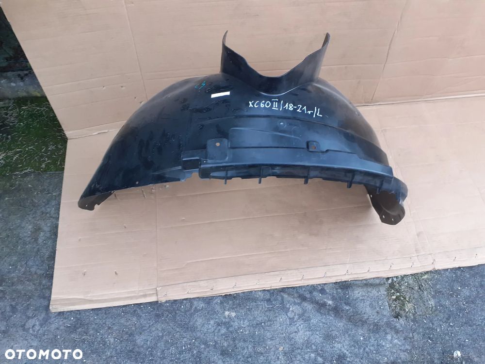 Nadkole lewe przód Volvo XC60 II 18-21r.32372421.