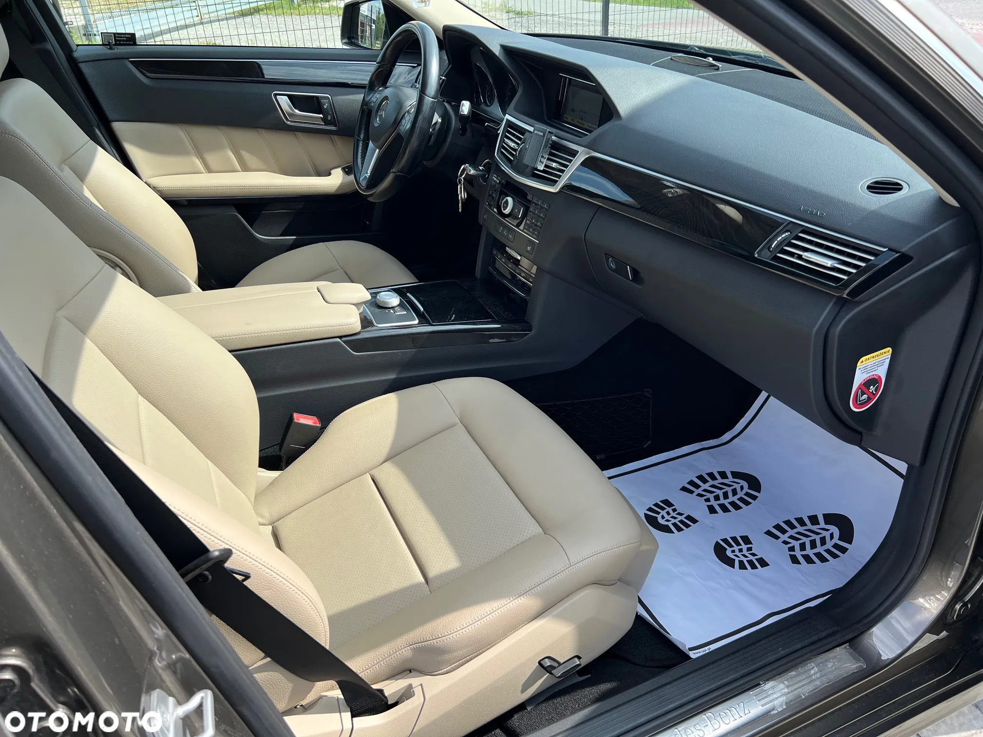 Mercedes-Benz Klasa E 220 CDI BlueEff Avantgarde - 9