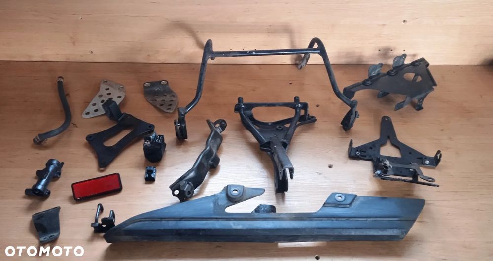 Na części Kawasaki Ninja ZX600G/H967 ZX6R silnik skrzynia rozrusznik alternator bak rama lagi amortyzator kolektor - 25