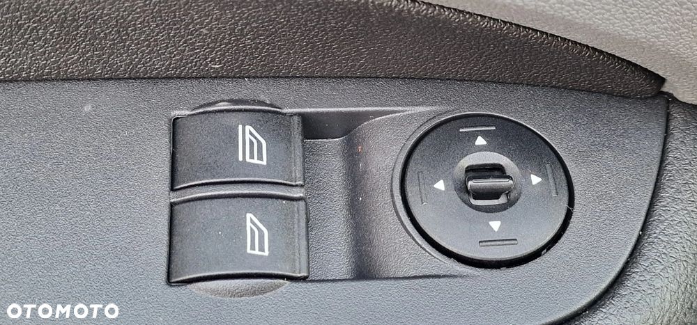 Ford Focus 1.6 TDCi Ambiente - 27