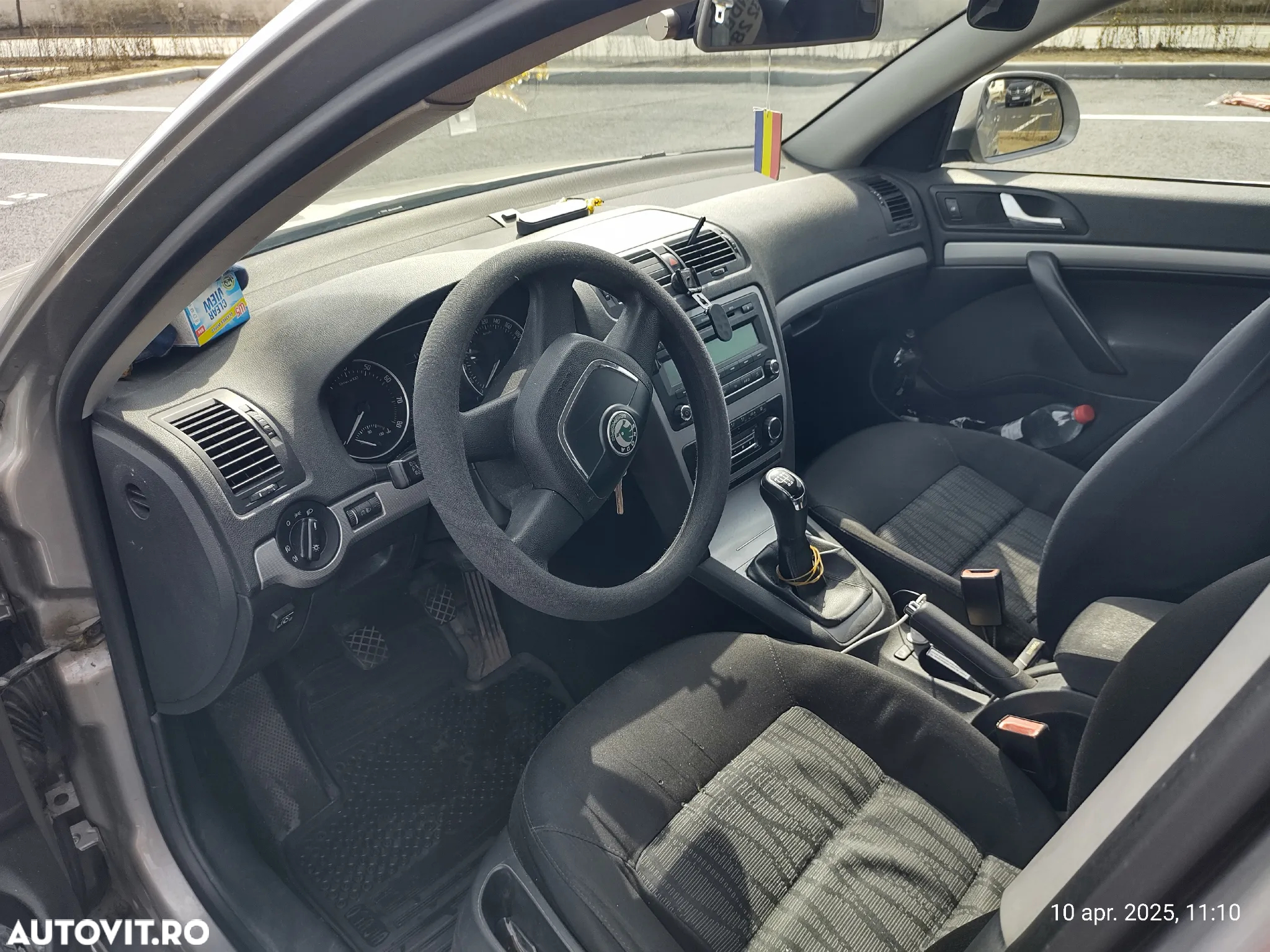 Skoda Octavia 1.6 MPI Ambiente - 23