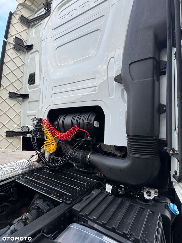 Ford F-MAX 500 - 11