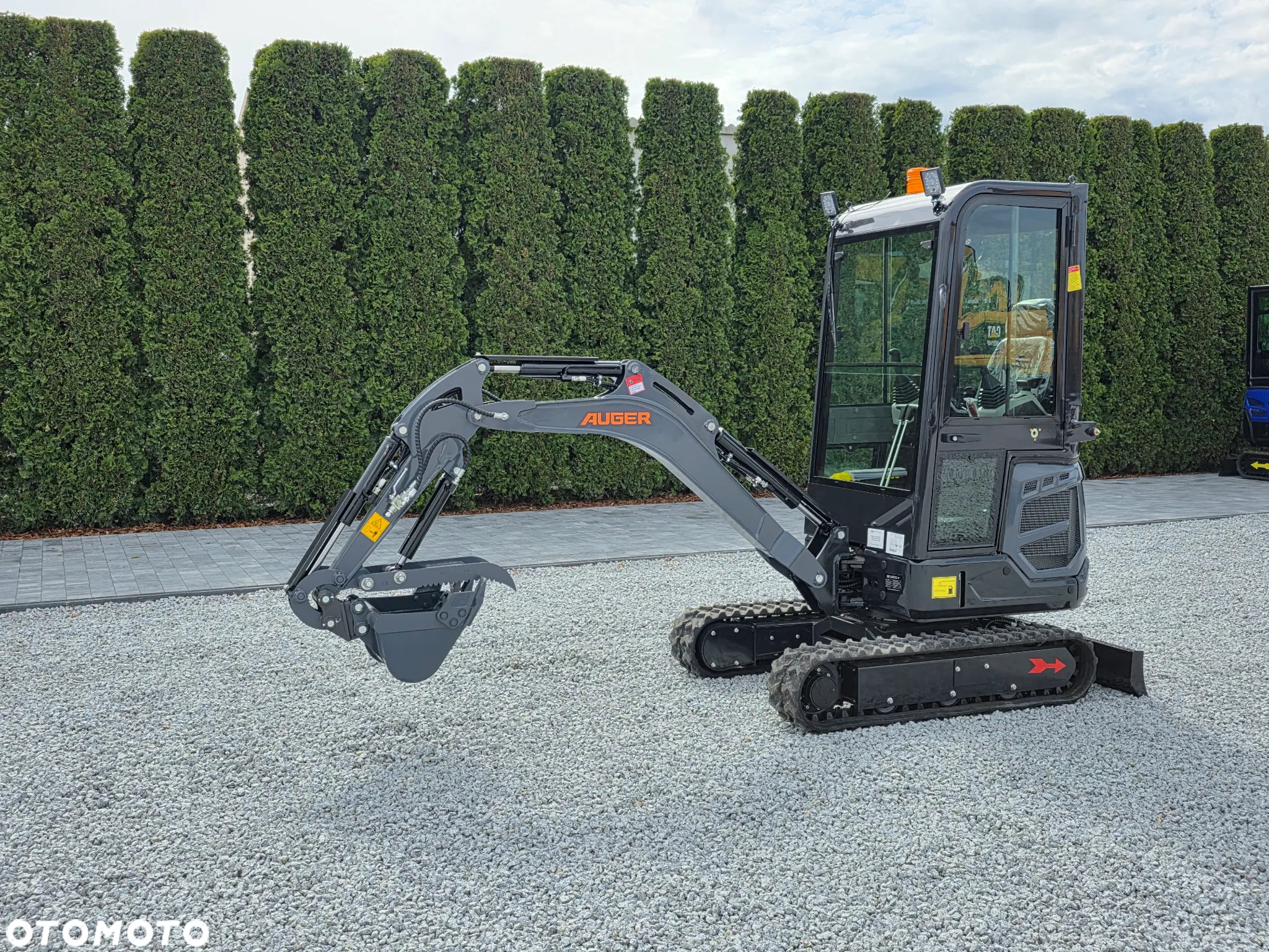 Inny AUGER NM 18, SILNIK KUBOTA, 3 ŁYŻKI - 15