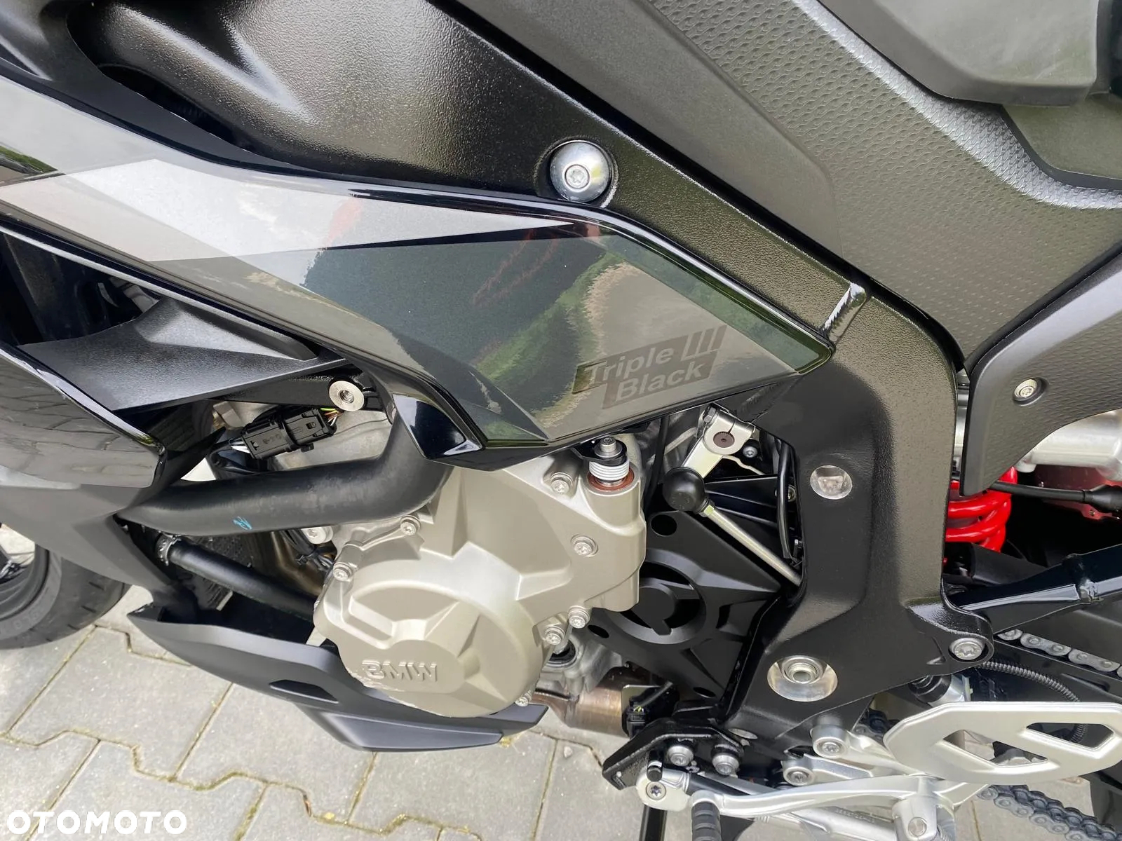 BMW XR - 19