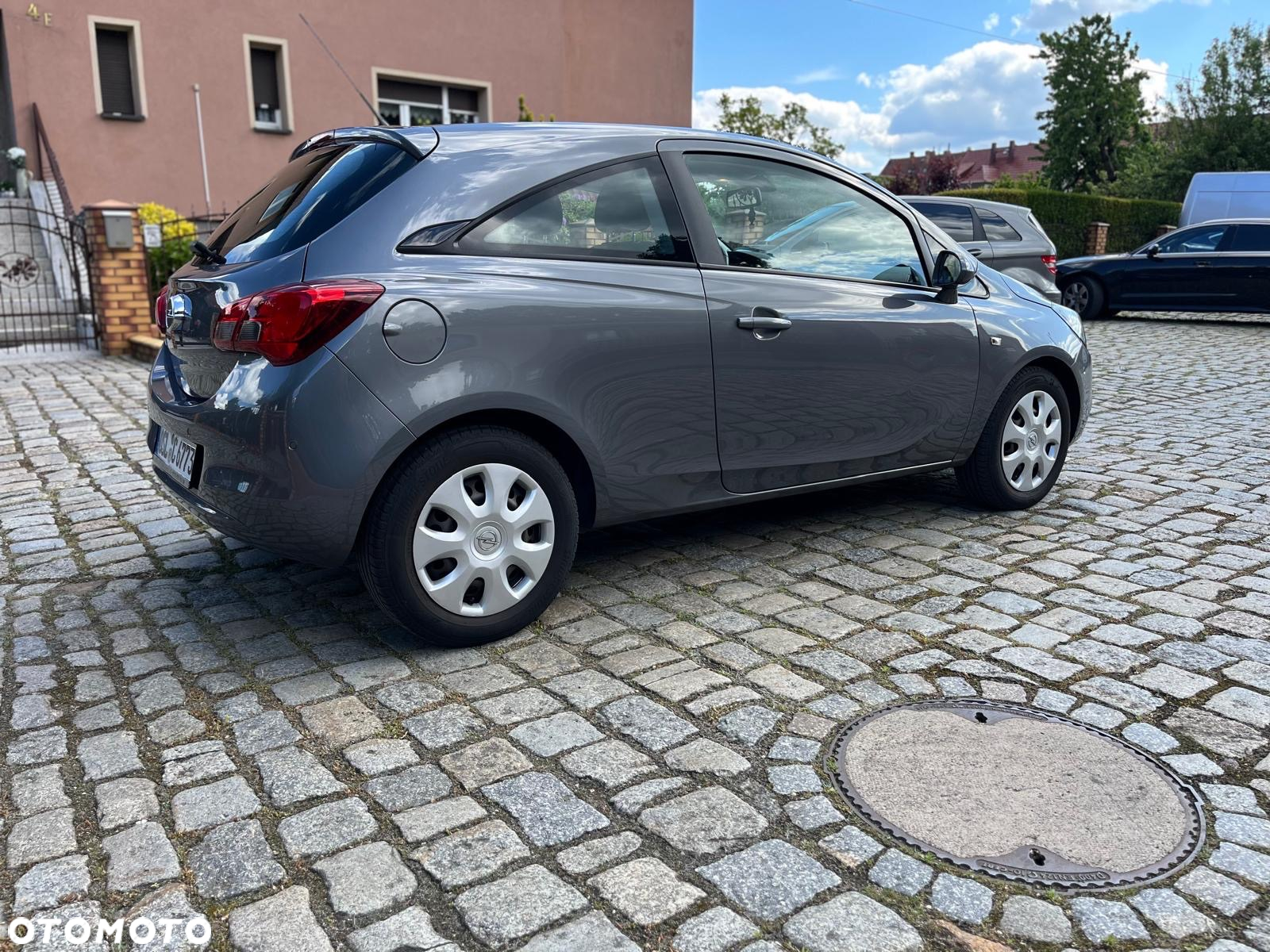 Opel Corsa 1.4 Cosmo - 12