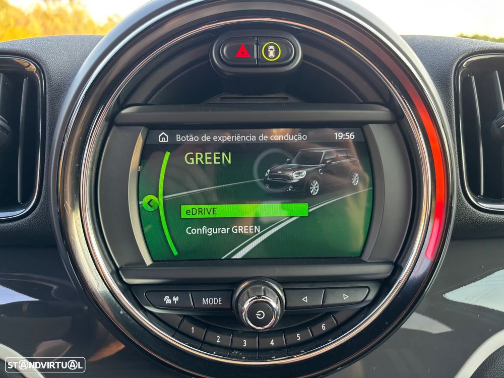 MINI Countryman Cooper SE ALL4 Auto - 31