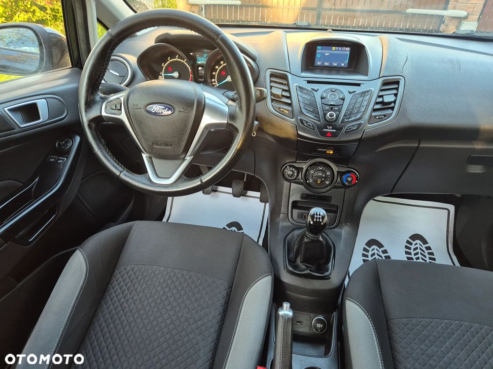 Ford Fiesta 1.25 Celebration - 22