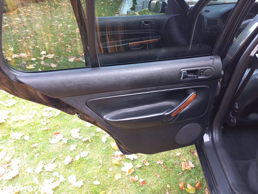 Volkswagen Golf - 12