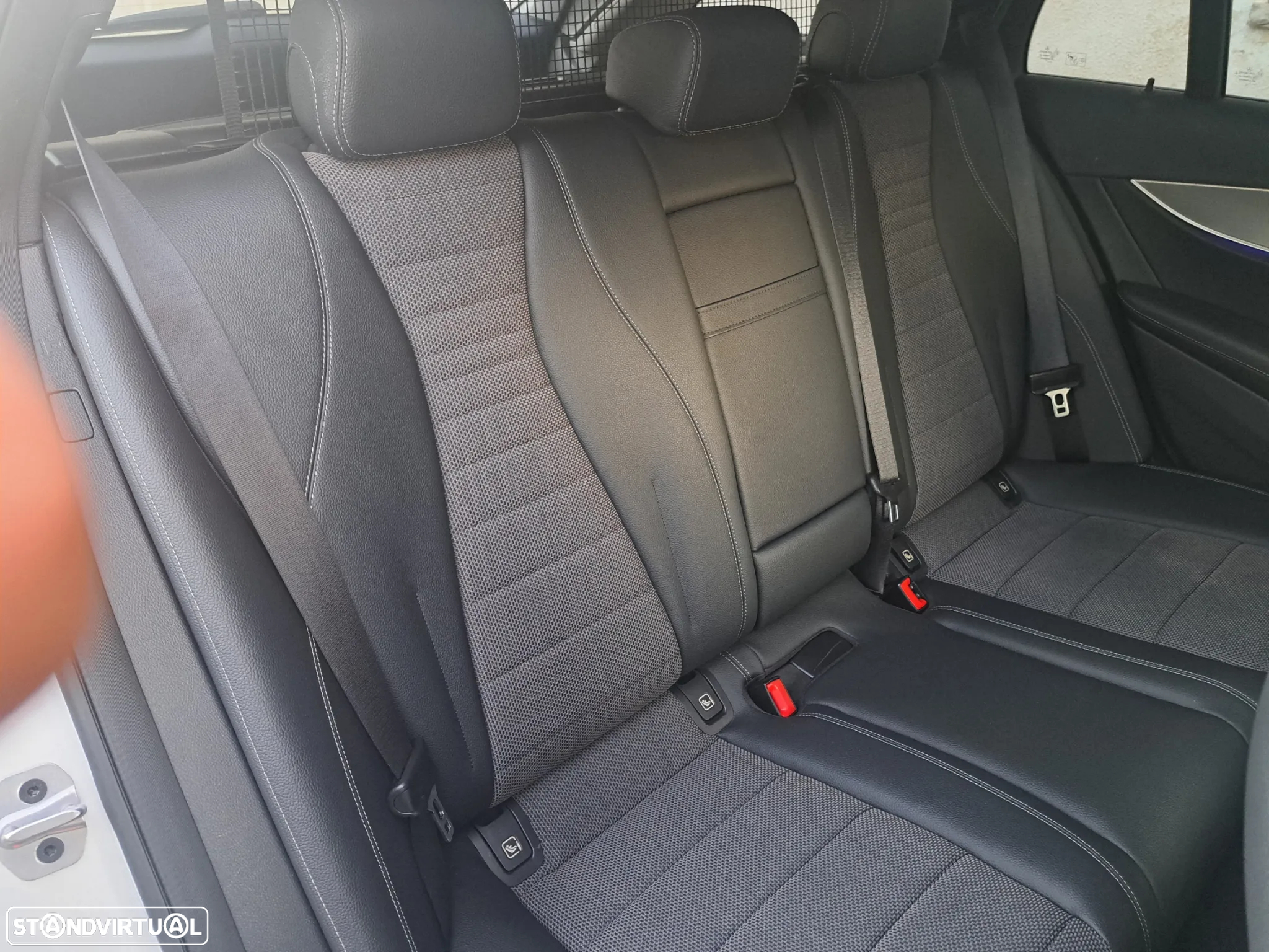 Mercedes-Benz E 300 de Avantgarde - 41