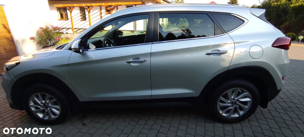 Hyundai Tucson 1.7 CRDI BlueDrive Style 2WD - 8