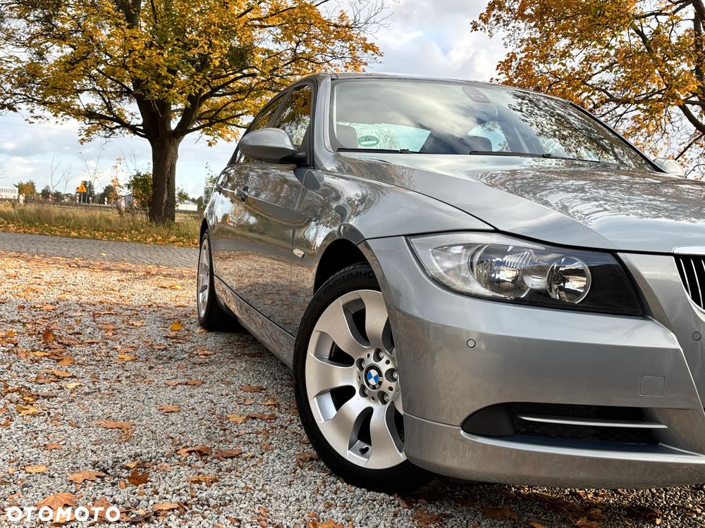 BMW Seria 3 320i - 22