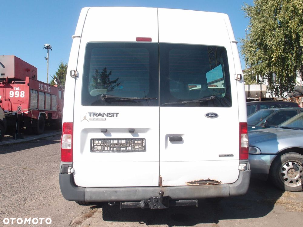 Ford Transit Bus/ Fotele/ 2.2D 85km / 2010r. / na części - 3